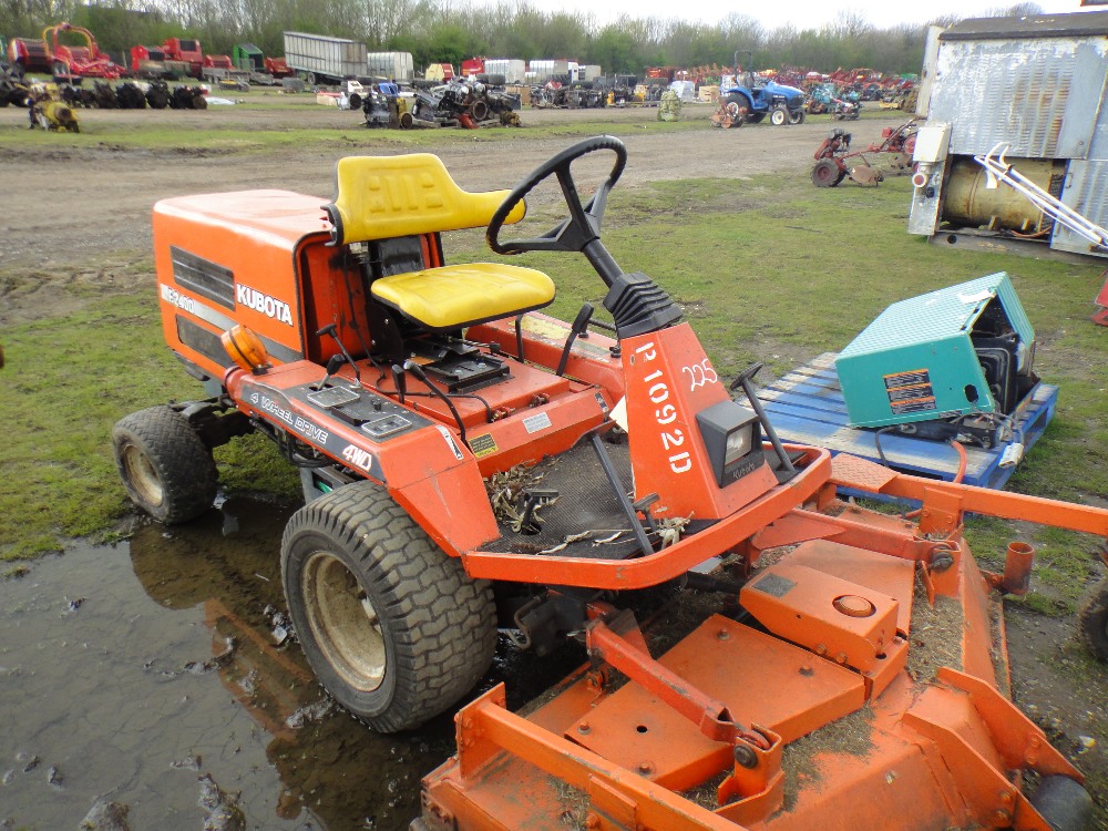 KUBOTA F2400, tłoki i pierścienie silnika